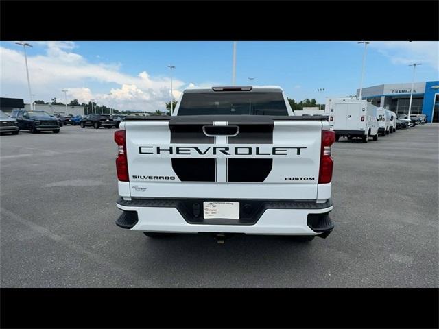 Photo of 2022 Summit White Chevrolet Silverado 1500