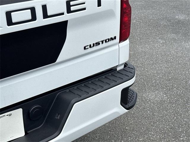 Photo of 2022 Summit White Chevrolet Silverado 1500