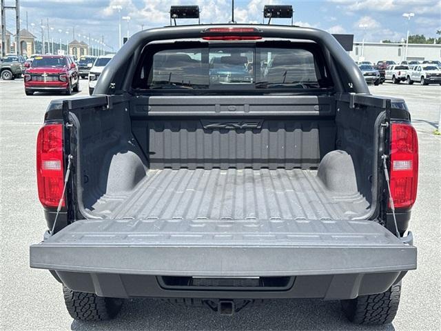 Photo of 2021 Black Chevrolet Colorado