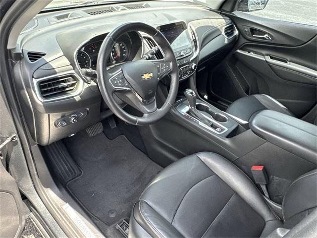 Photo of 2020 Nightfall Gray Metallic Chevrolet Equinox