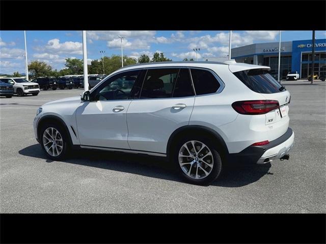Photo of 2022 White Metallic BMW X5