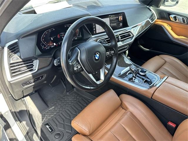 Photo of 2022 White Metallic BMW X5