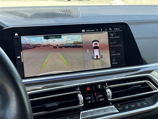 Photo of 2022 White Metallic BMW X5
