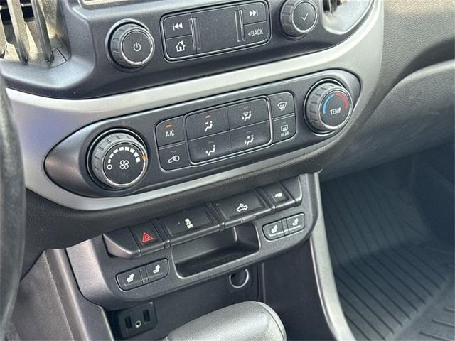 Photo of 2019 Silver Ice Metallic Chevrolet Colorado