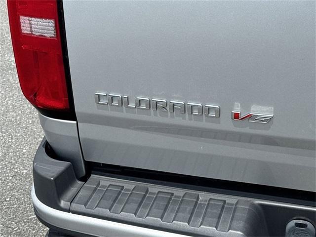 Photo of 2019 Silver Ice Metallic Chevrolet Colorado