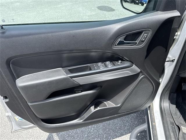 Photo of 2019 Silver Ice Metallic Chevrolet Colorado