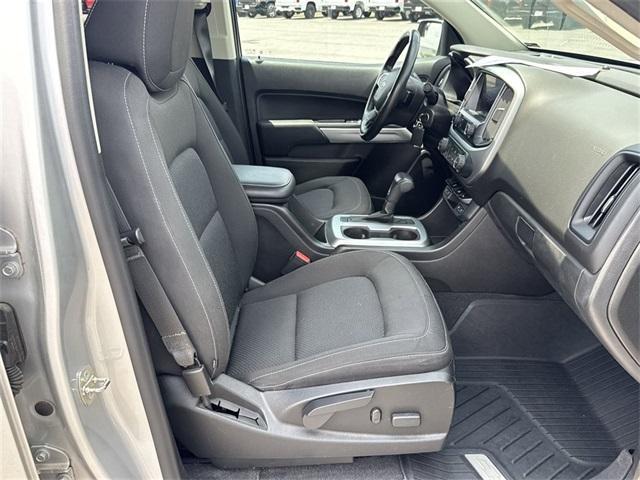 Photo of 2019 Silver Ice Metallic Chevrolet Colorado