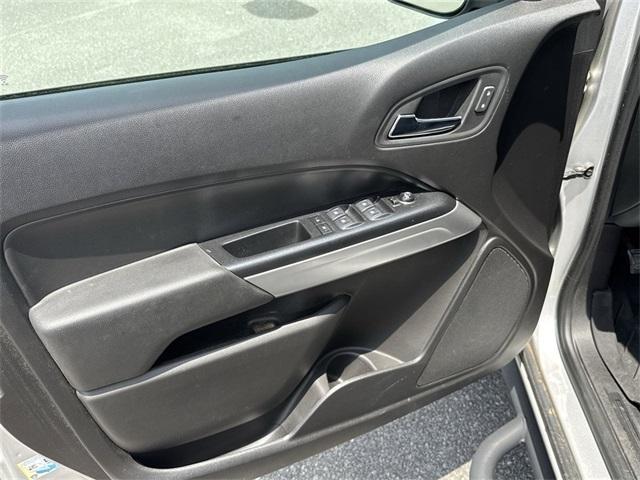 Photo of 2019 Silver Ice Metallic Chevrolet Colorado