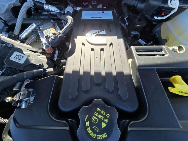 Photo of 2025 Bright White Clearcoat RAM 2500