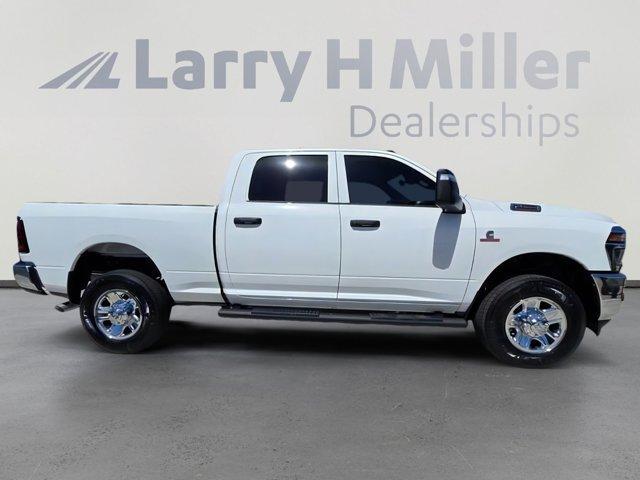 Photo of 2025 Bright White Clearcoat RAM 2500
