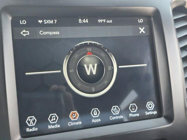 Photo of 2021 Light Brownstone Pearlcoat Jeep Cherokee