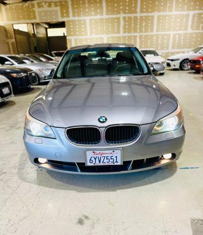 2004 BMW 530