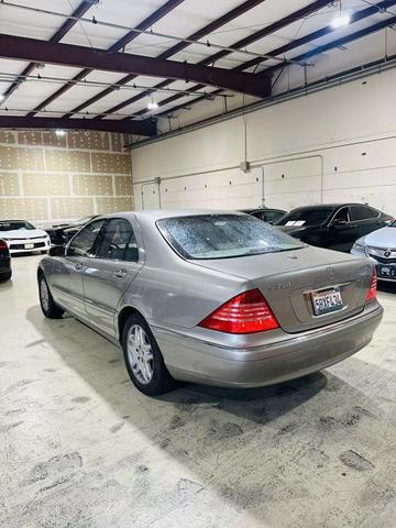 Photo of 2006 Gold Mercedes-Benz S-Class