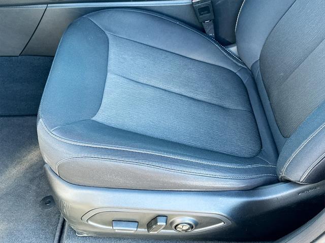 Photo of 2023 Silver Zynith Jeep Grand Cherokee