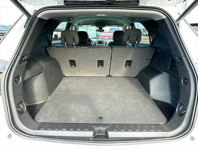 Photo of 2020 Summit White Chevrolet Equinox