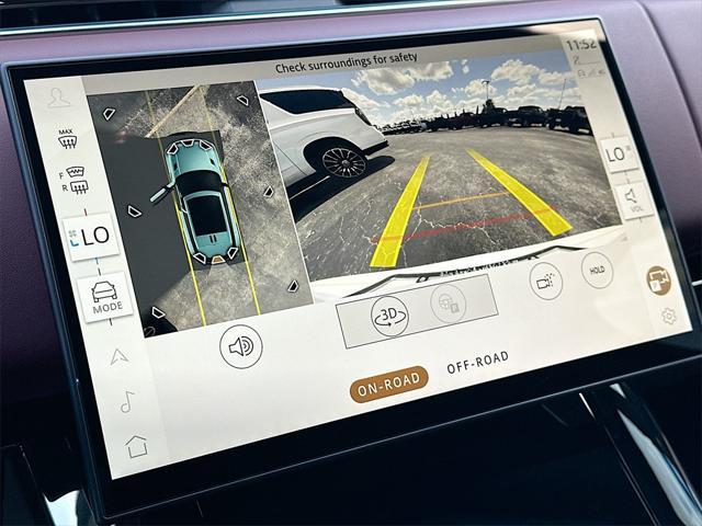 Photo of 2025 White Land Rover Range Rover Sport