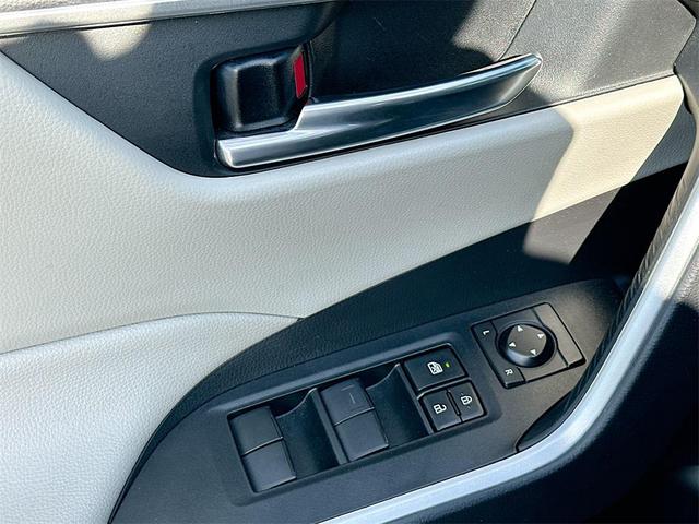 Photo of 2021 Gray Toyota RAV4