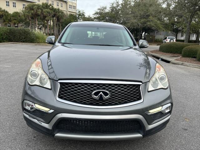 Photo of 2017 Gray INFINITI QX50