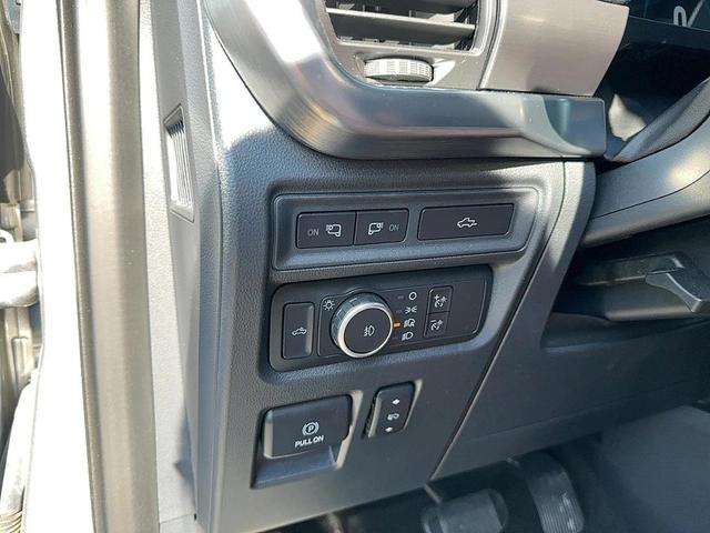 Photo of 2021 Iconic Silver Metallic Ford F-150