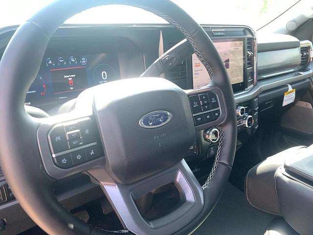 Photo of 2025 Star White Metallic Tri-Coat Ford F-250