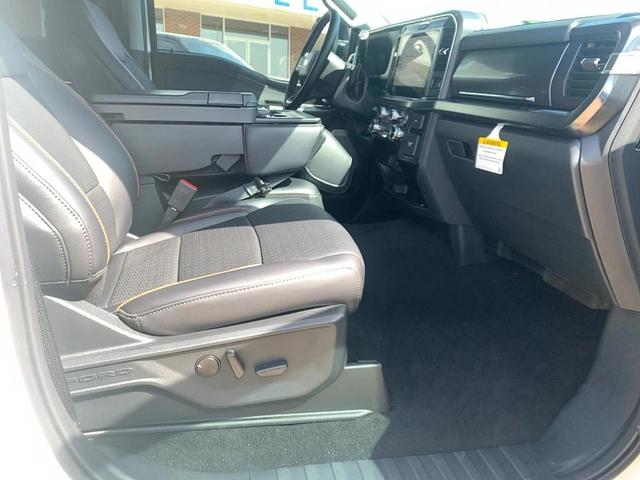 Photo of 2025 Star White Metallic Tri-Coat Ford F-250