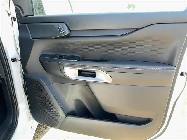 Photo of 2025 Oxford White Ford Ranger