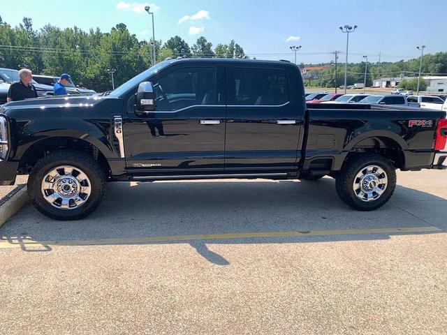Photo of 2024 Agate Black Metallic Ford F-250