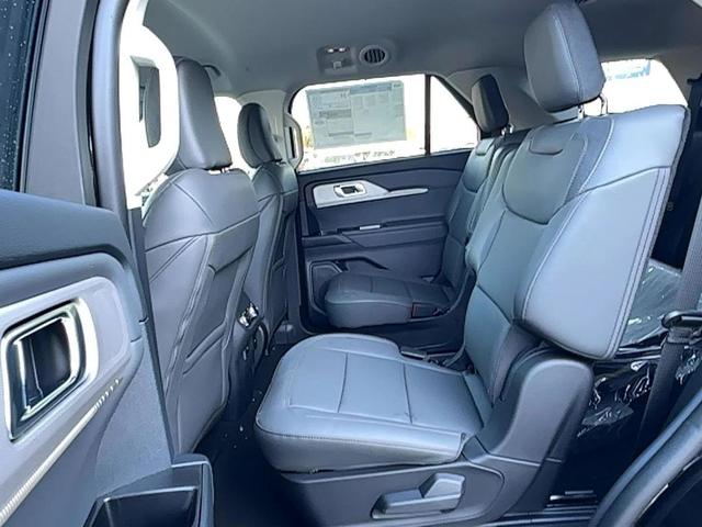 Photo of 2025 Agate Black Metallic Ford Explorer