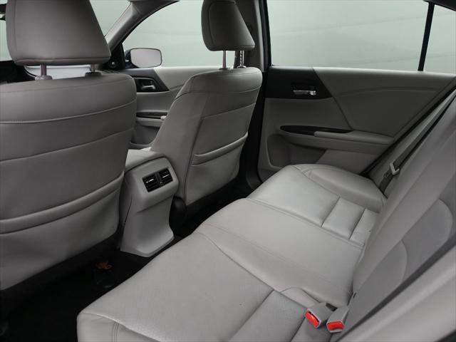 Photo of 2015 Obsidian Blue Pearl Honda Accord