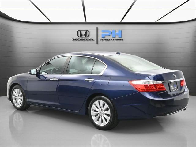 Photo of 2015 Obsidian Blue Pearl Honda Accord