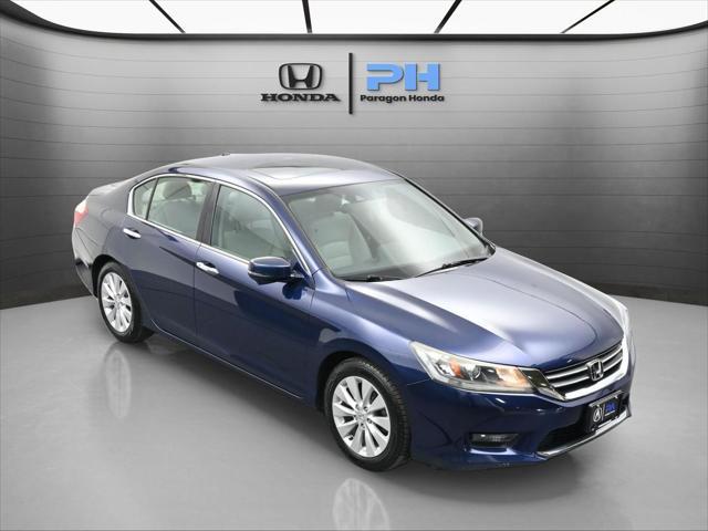 Photo of 2015 Obsidian Blue Pearl Honda Accord