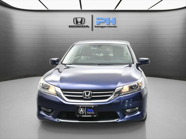 Photo of 2015 Obsidian Blue Pearl Honda Accord