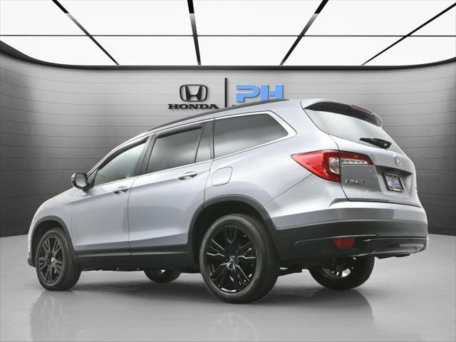 Photo of 2022 Lunar Silver Metallic Honda Pilot