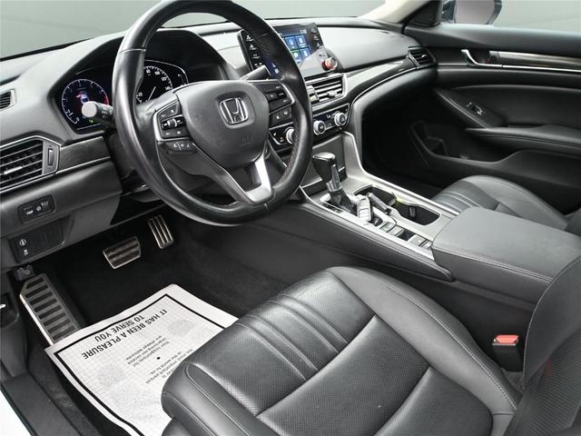 Photo of 2022 Platinum White Pearl Honda Accord