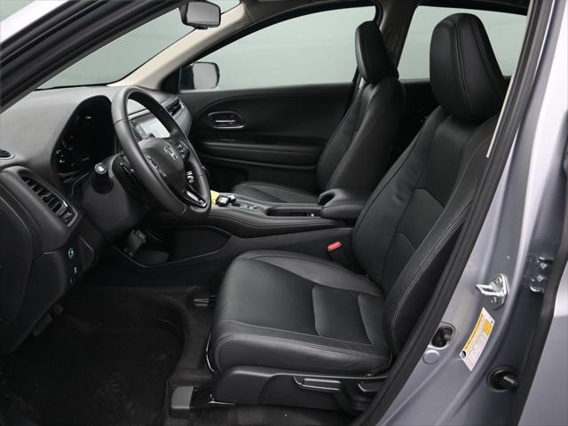 Photo of 2022 Lunar Silver Metallic Honda HR-V