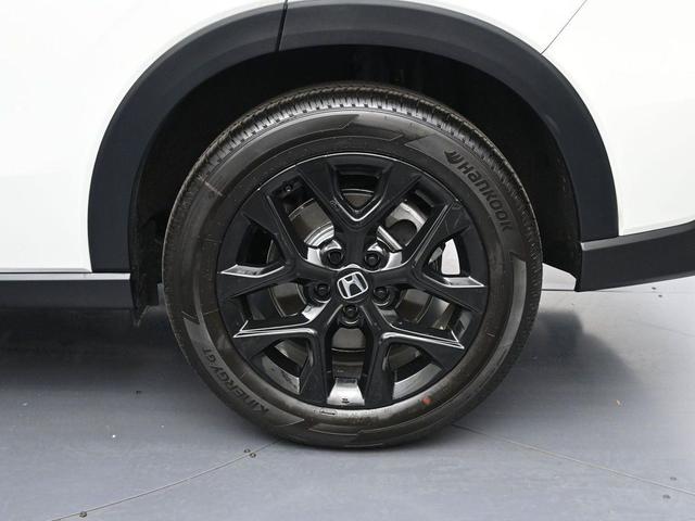 Photo of 2025 Platinum White Pearl Honda HR-V