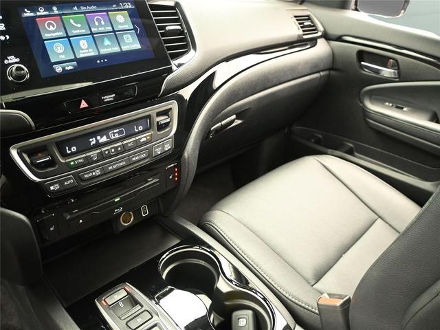 Photo of 2021 Crystal Black Pearl Honda Pilot