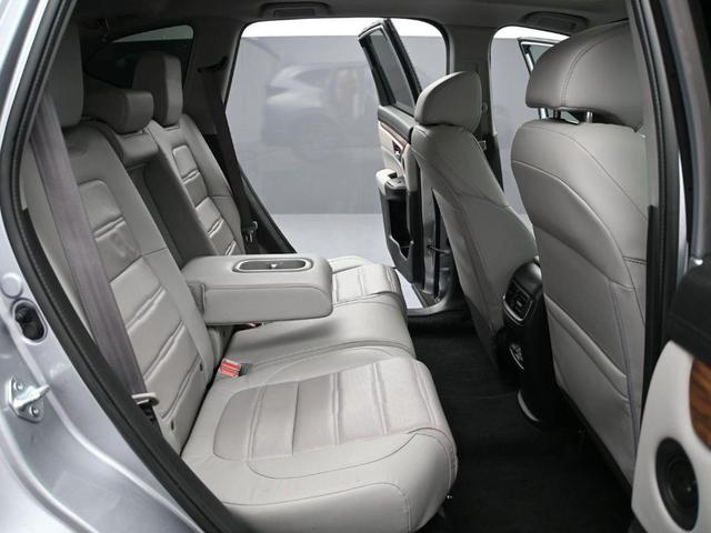 Photo of 2022 Lunar Silver Metallic Honda CR-V