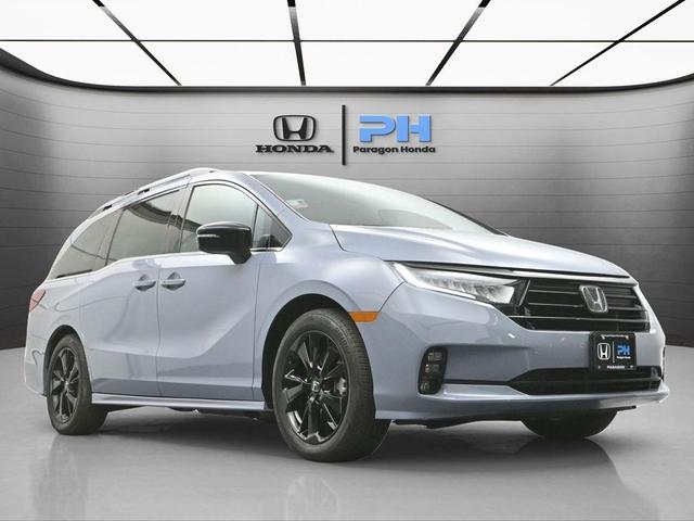 Photo of 2024 Sonic Gray Pearl Honda Odyssey