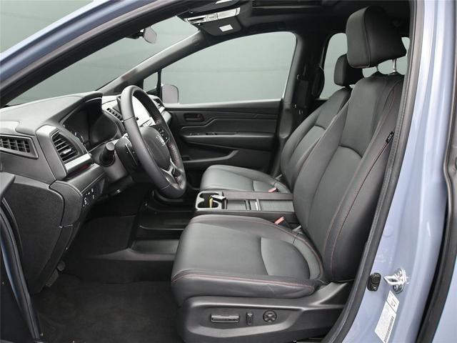 Photo of 2024 Sonic Gray Pearl Honda Odyssey