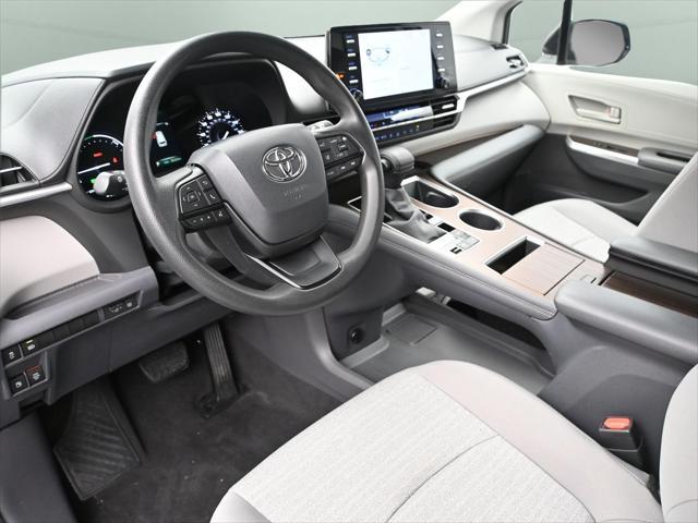 Photo of 2022 Predawn Gray Mica Toyota Sienna