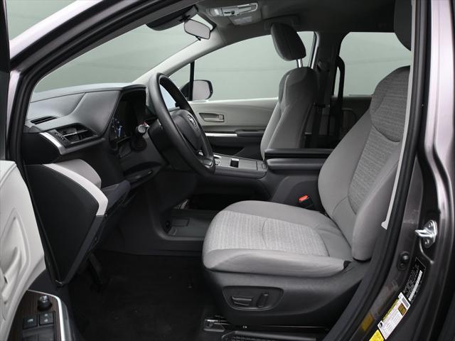 Photo of 2022 Predawn Gray Mica Toyota Sienna
