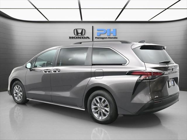 Photo of 2022 Predawn Gray Mica Toyota Sienna