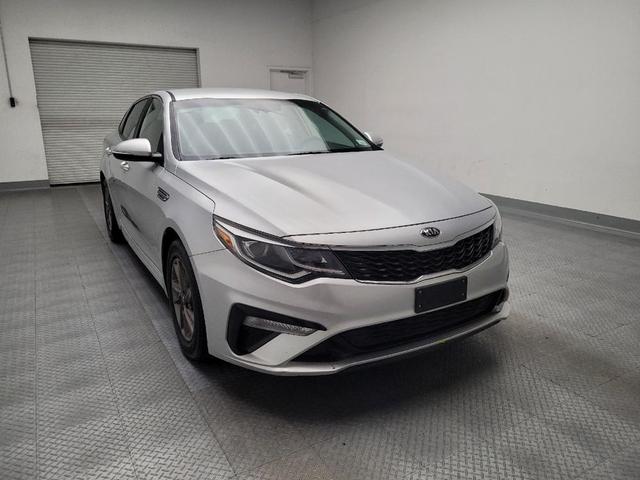 Photo of 2020 Sparkling Silver Kia Optima