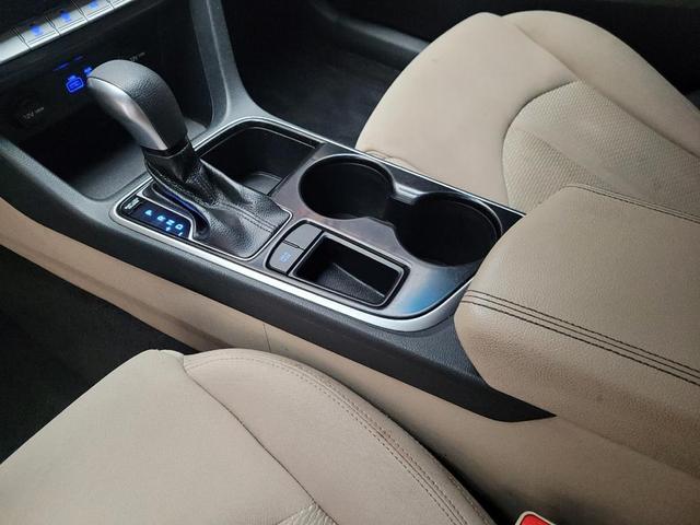 Photo of 2018 Quartz White Pearl Hyundai SONATA