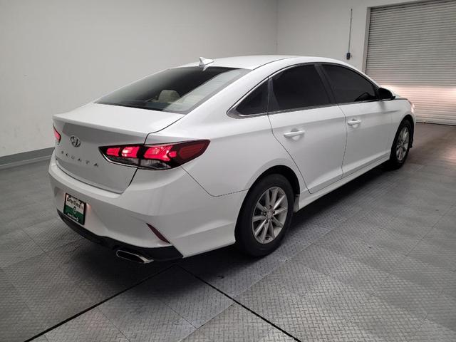 Photo of 2018 Quartz White Pearl Hyundai SONATA