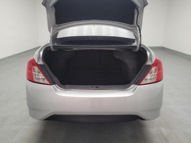 Photo of 2019 Brilliant Silver Metallic Nissan Versa