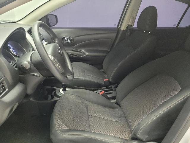 Photo of 2019 Brilliant Silver Metallic Nissan Versa