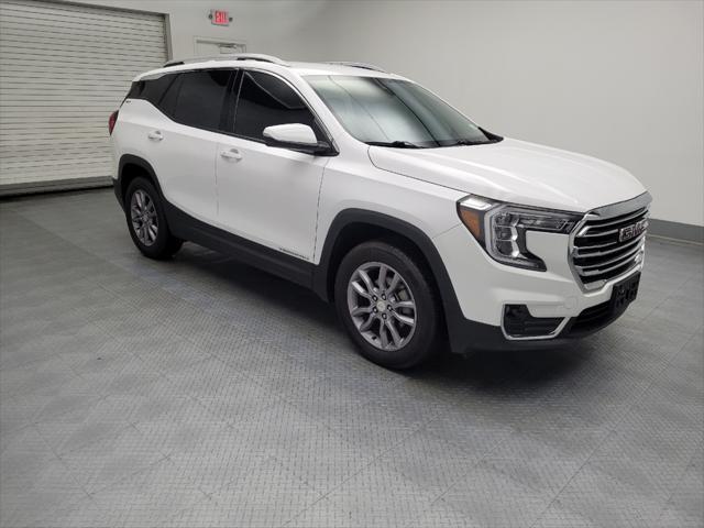 Photo of 2023 White GMC Terrain