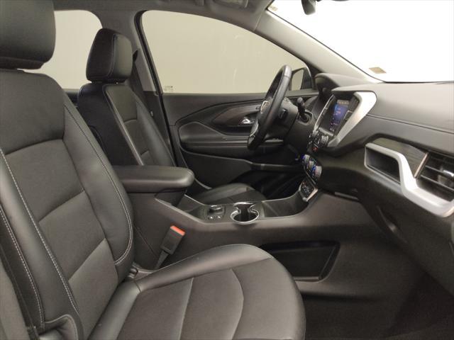 Photo of 2023 White GMC Terrain